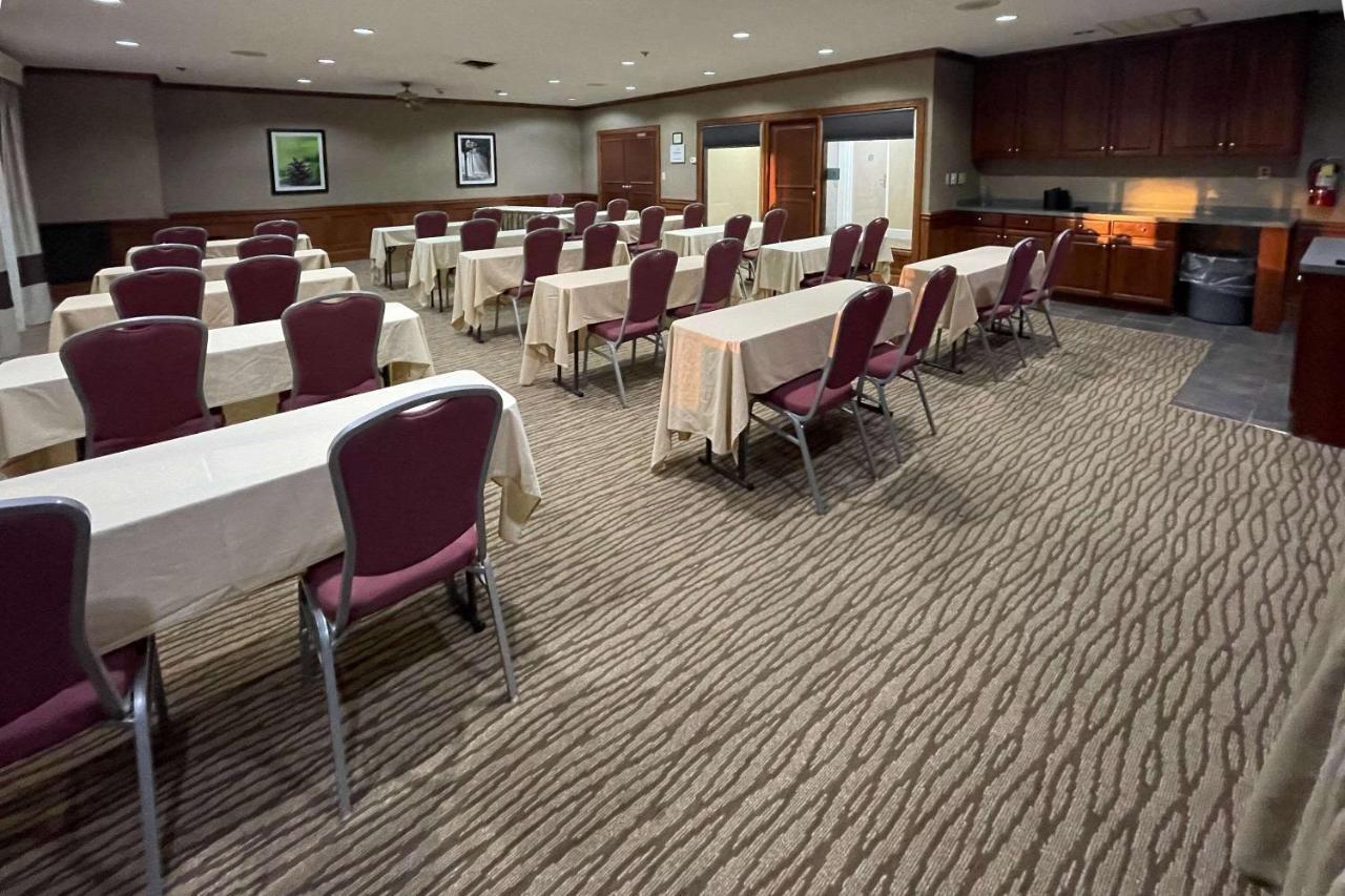 Comfort Inn Pinehurst - Southern Pines Εξωτερικό φωτογραφία