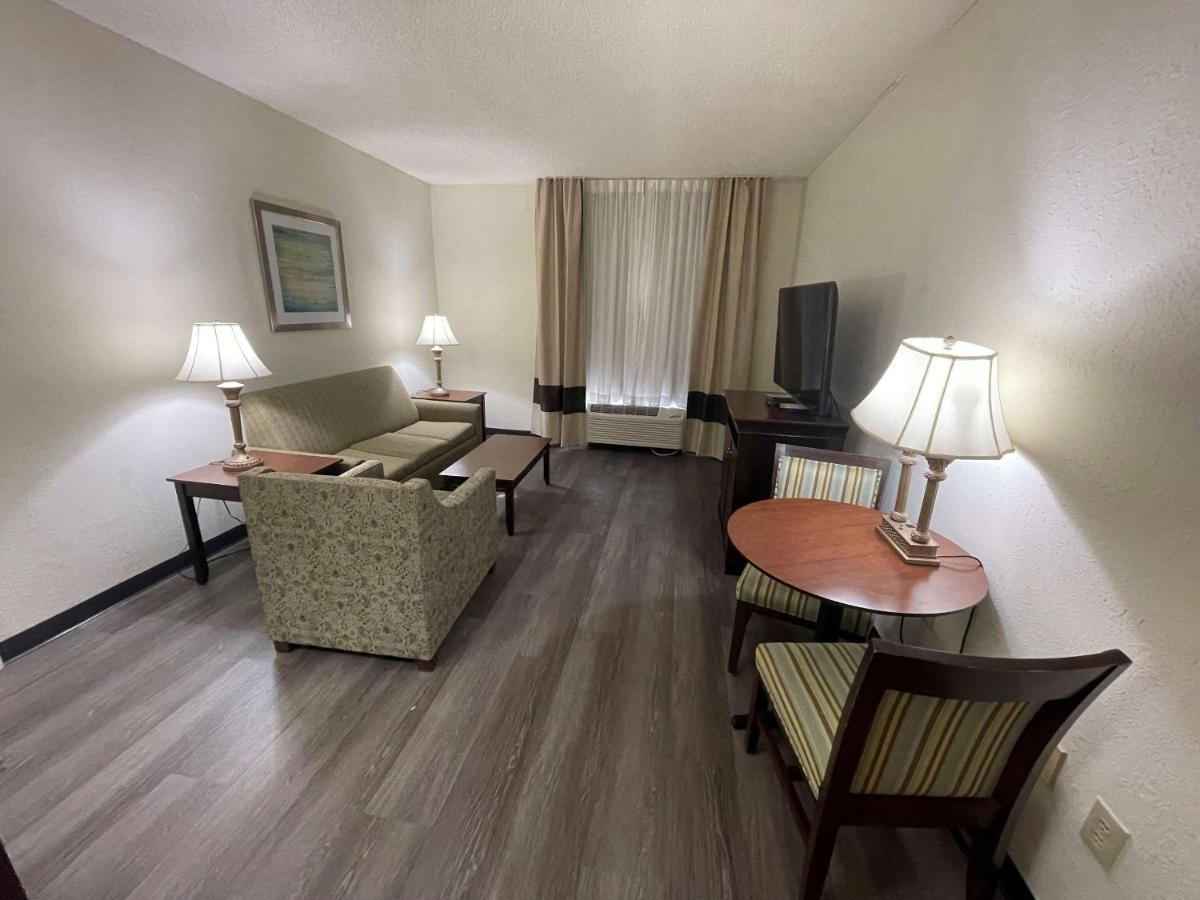 Comfort Inn Pinehurst - Southern Pines Εξωτερικό φωτογραφία